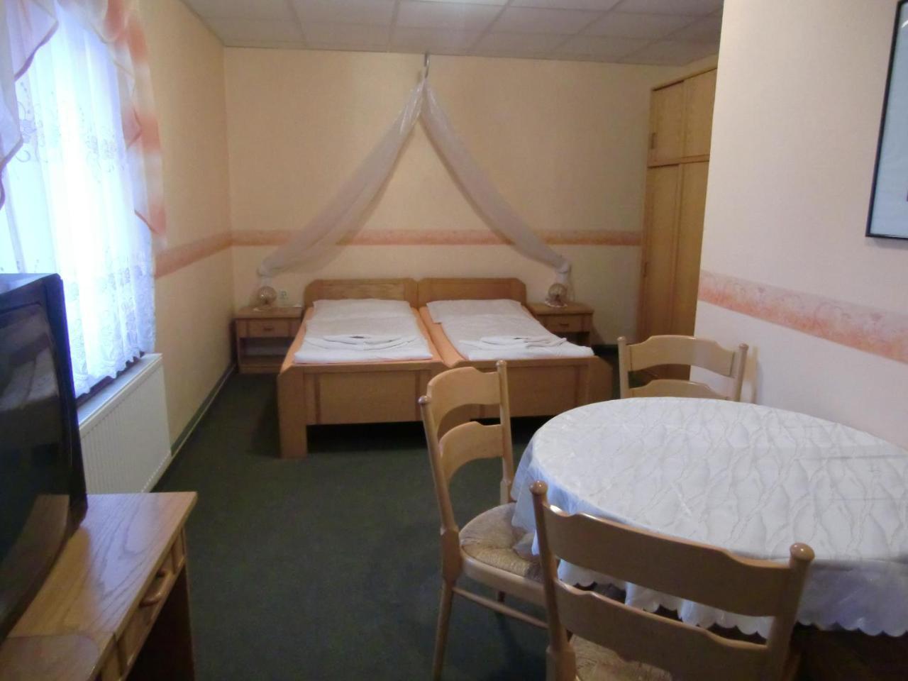 Hotel Heidehof Konigswartha Extérieur photo